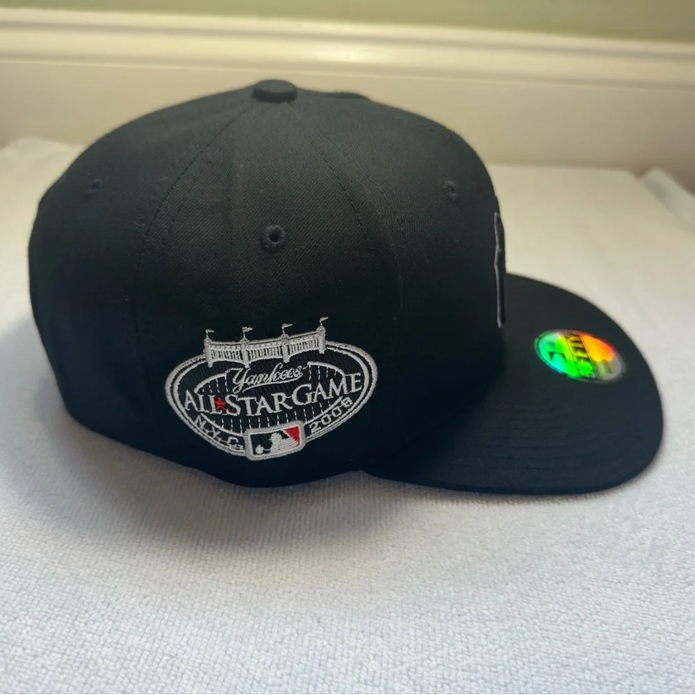 Men’s New York Yankees New Era Snapback Black & Gray - Picture 2 of 5